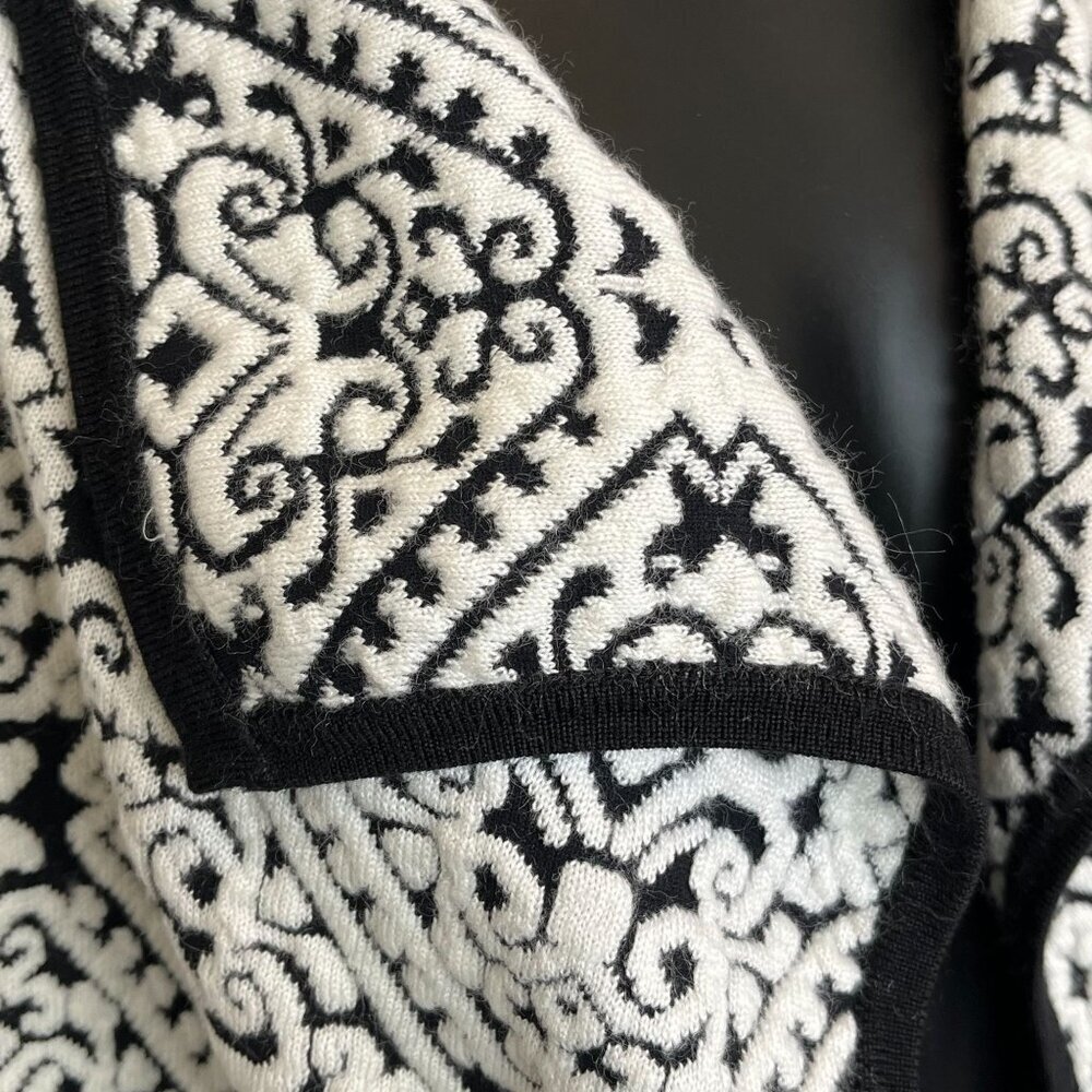 Icelandic Design Black White Jacquard Knit Cardigan Coat Medium Wool Blend - Picture 9 of 10